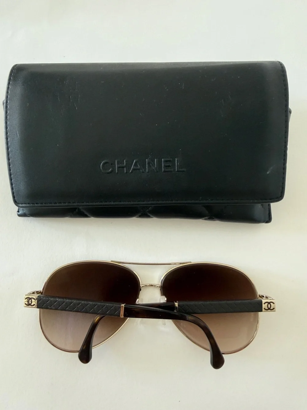 CHANEL Gold Frame Sunglasses with Brown Gradient Lenses and Black Case - Picture 2 of 4